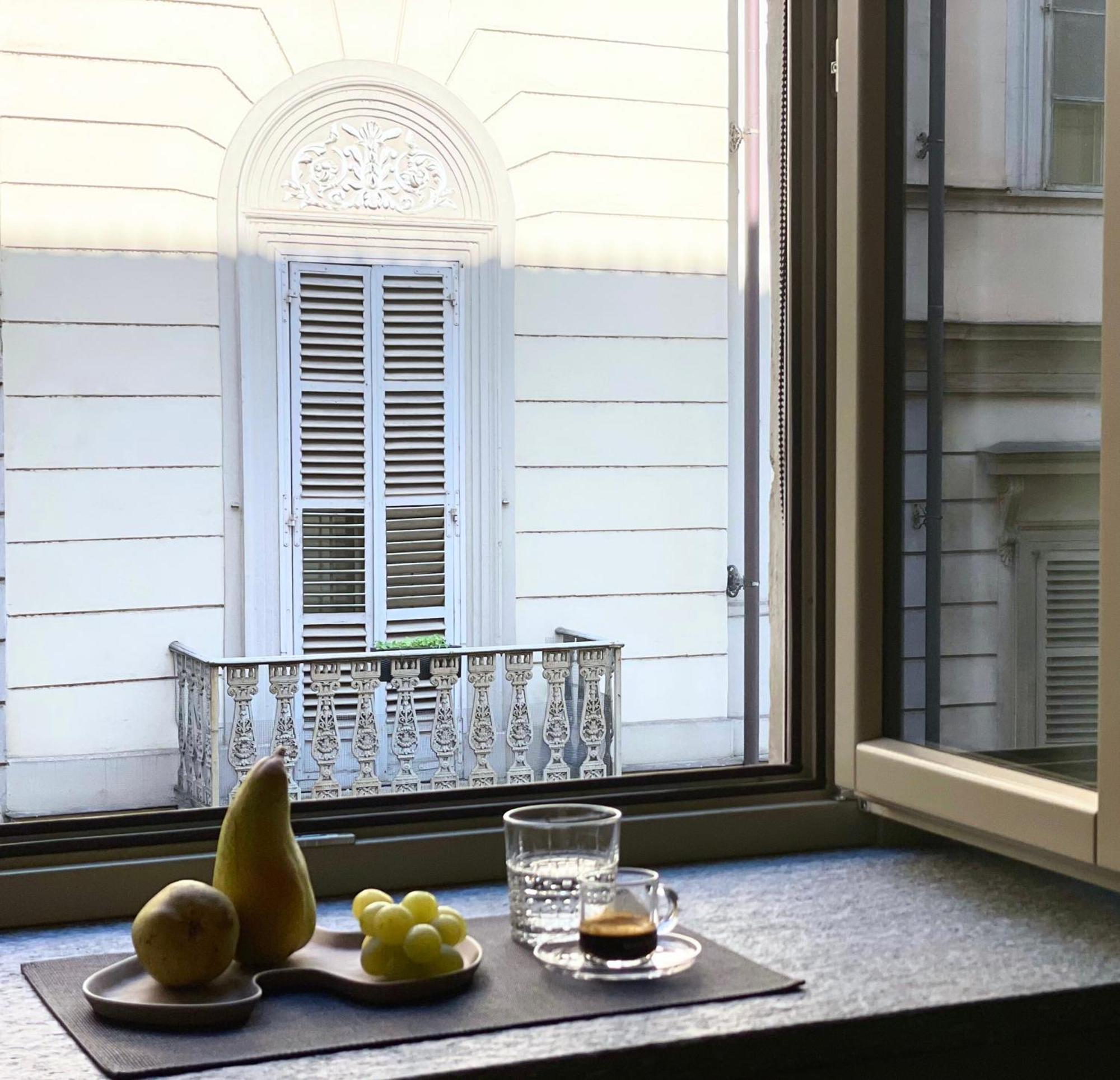 Jacuzzi Luxury Apartment In The Town Centre Турин Екстер'єр фото